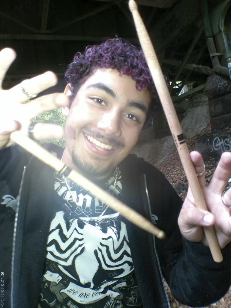Junior of Comedia Dystopia, drums